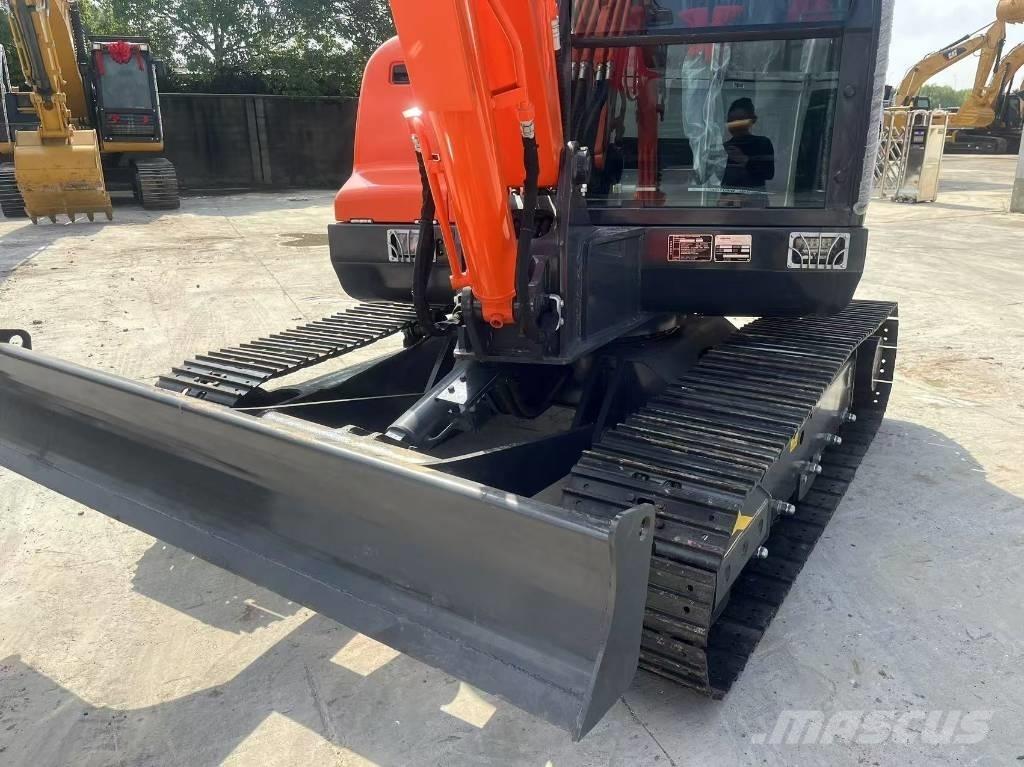 Doosan DX 60-9 C Väikeekskavaatorid 7t-12t