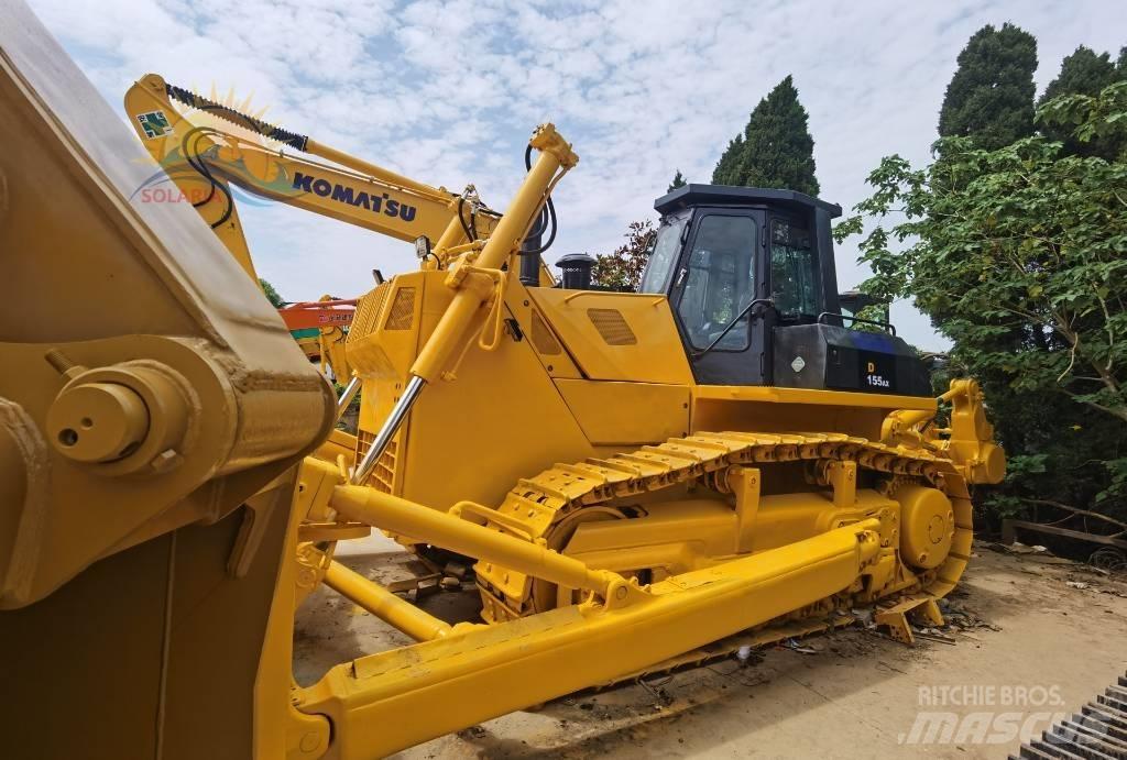Komatsu D 155 AX Buldooserid