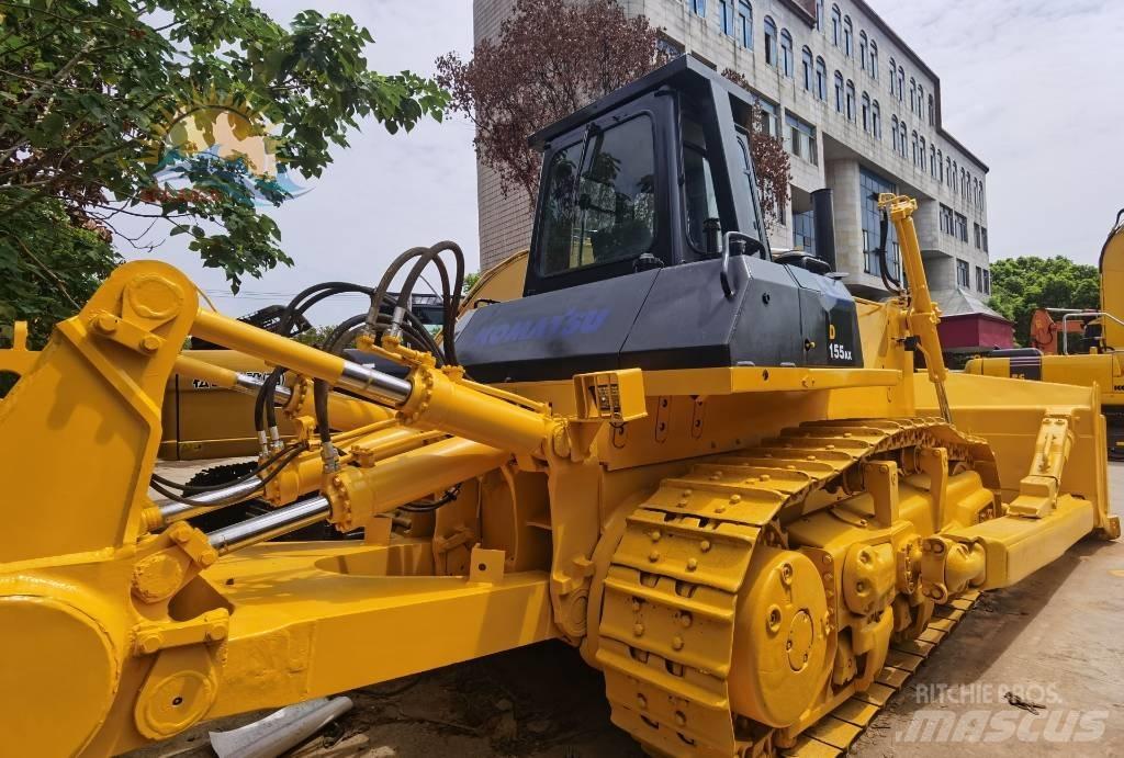 Komatsu D 155 AX Buldooserid