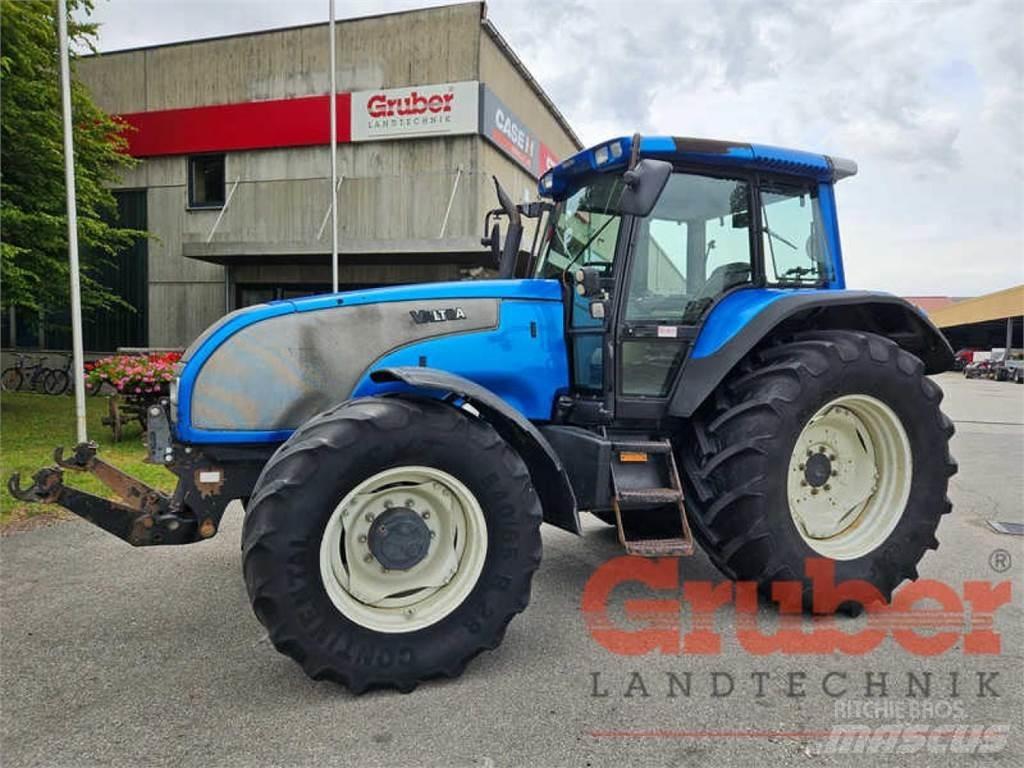Valtra T 140 Traktorid