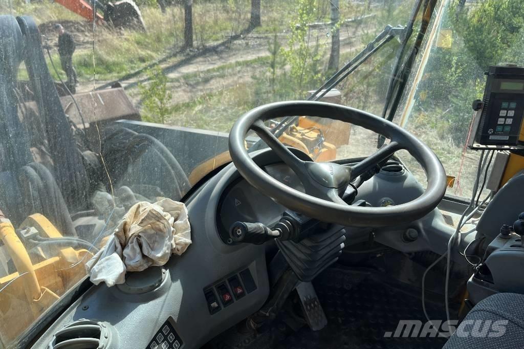 Volvo L 220 Rataslaadurid