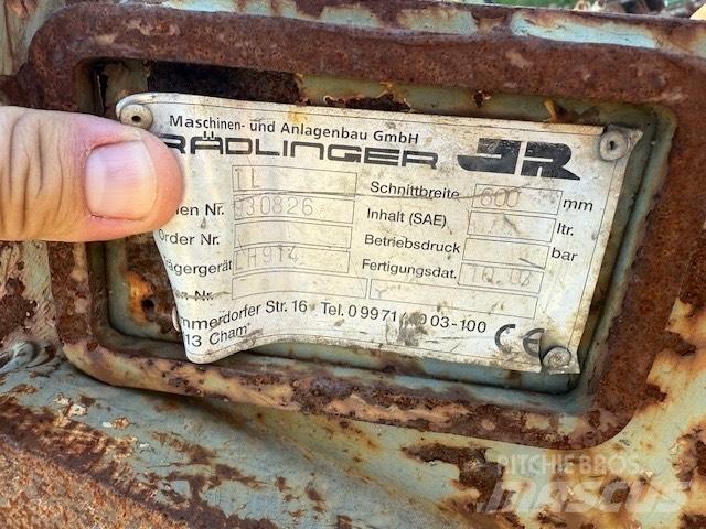 Liebherr R914 600 MM Ekskavaatorikopad ja lisaseadmed