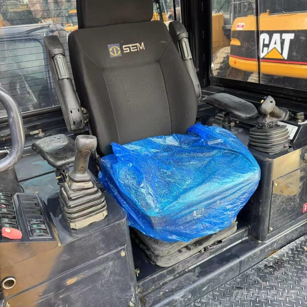 SEM SEM 636 D Buldooserid