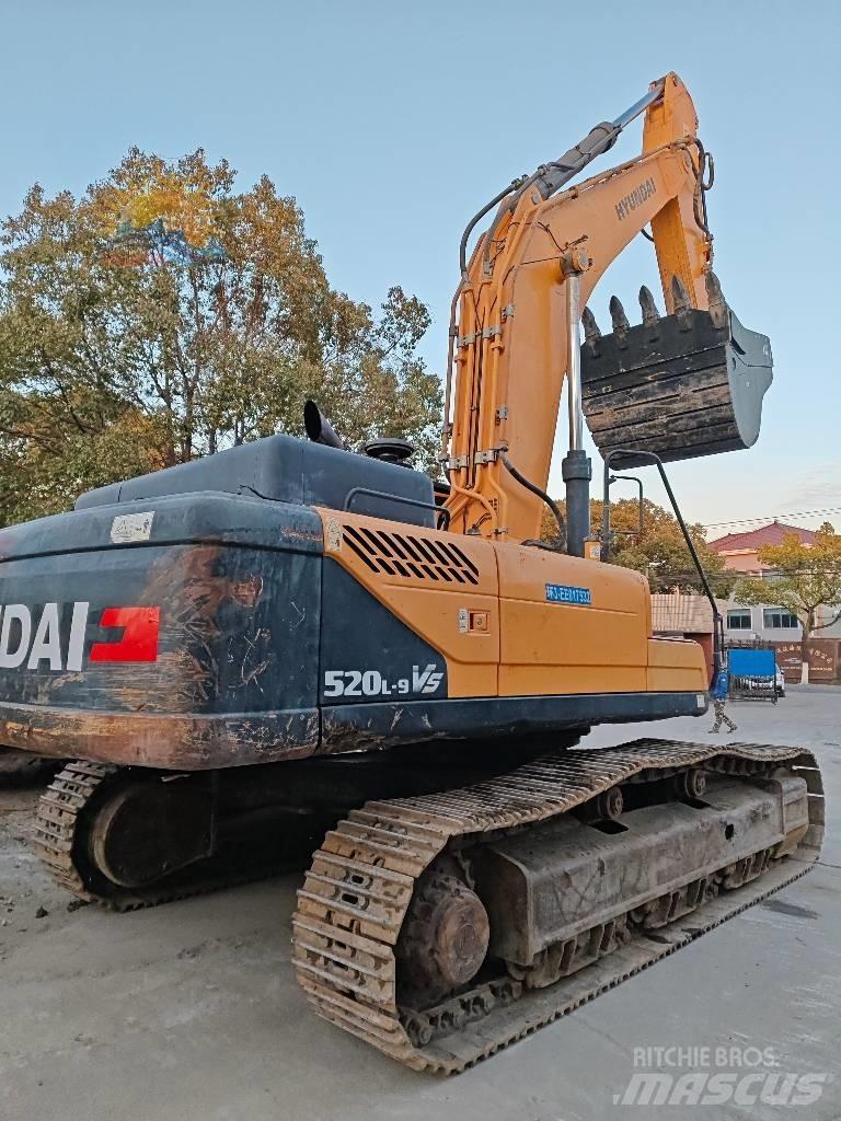Hyundai R520L-9VS Roomikekskavaatorid