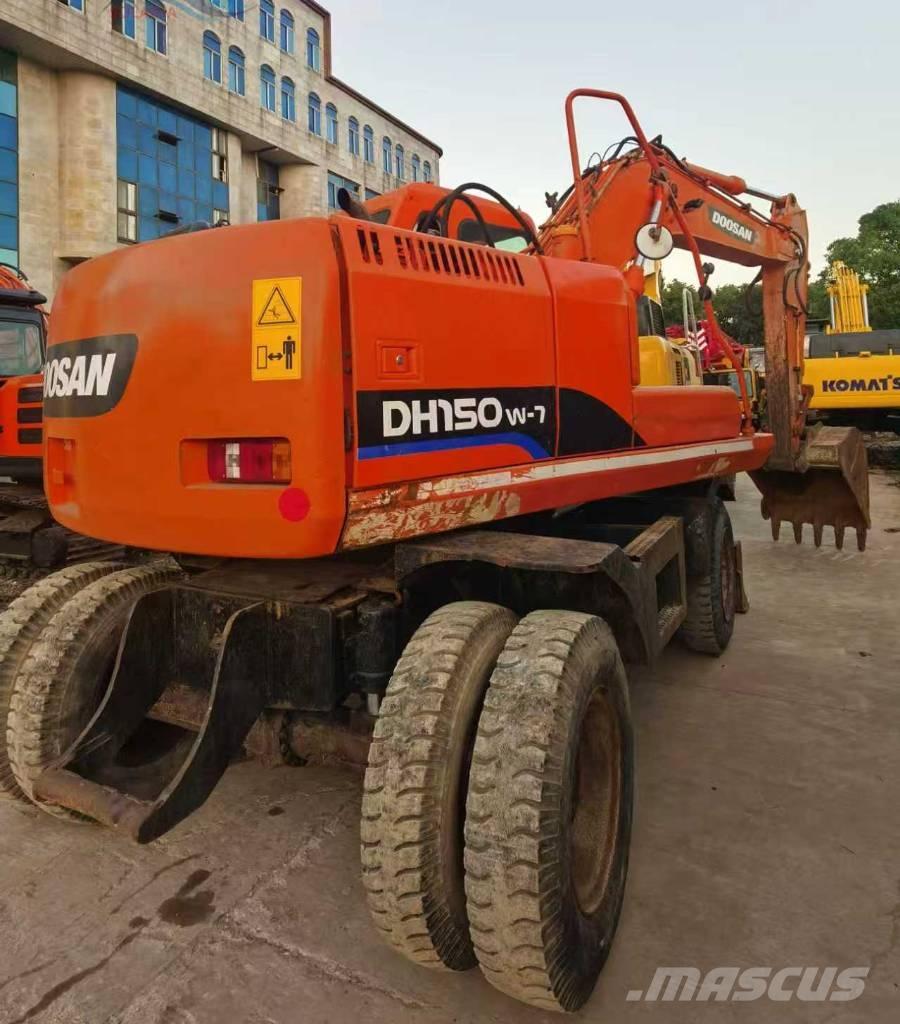 Doosan DH 150 W-7 Ratasekskavaatorid