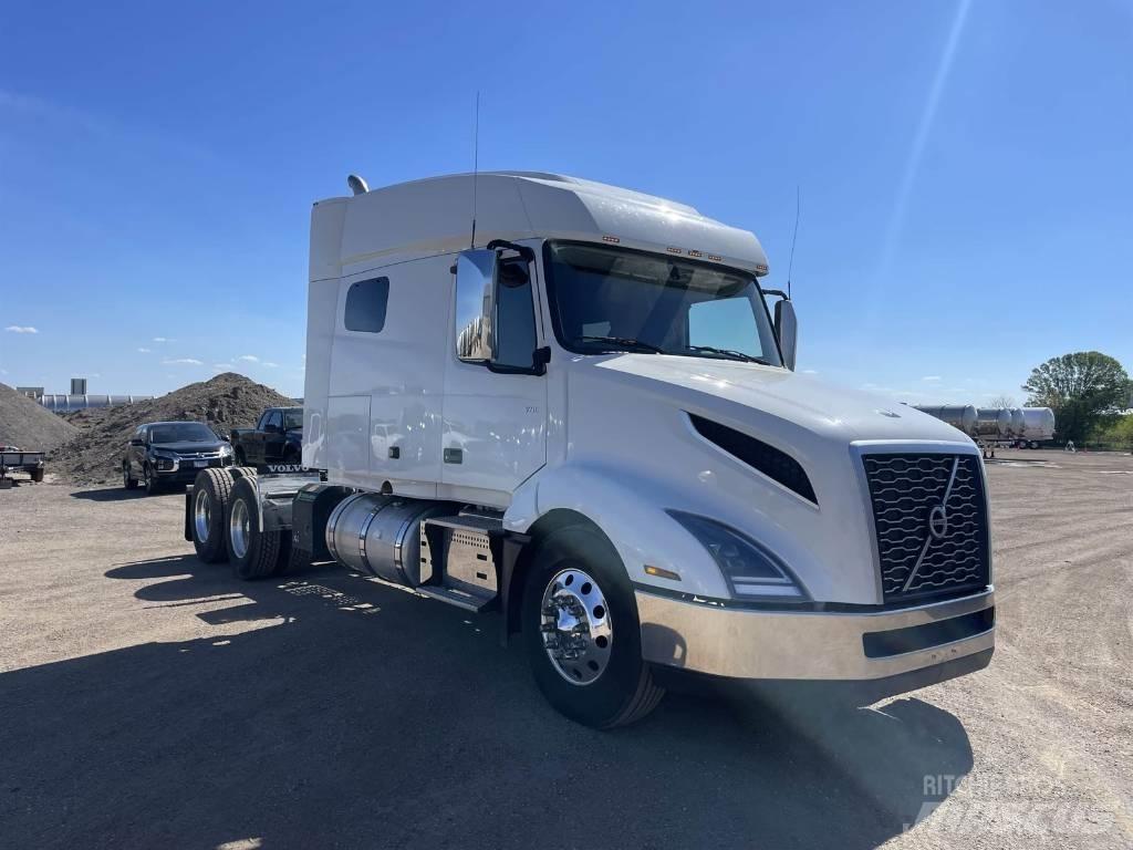 Volvo VNL 740 Sadulveokid