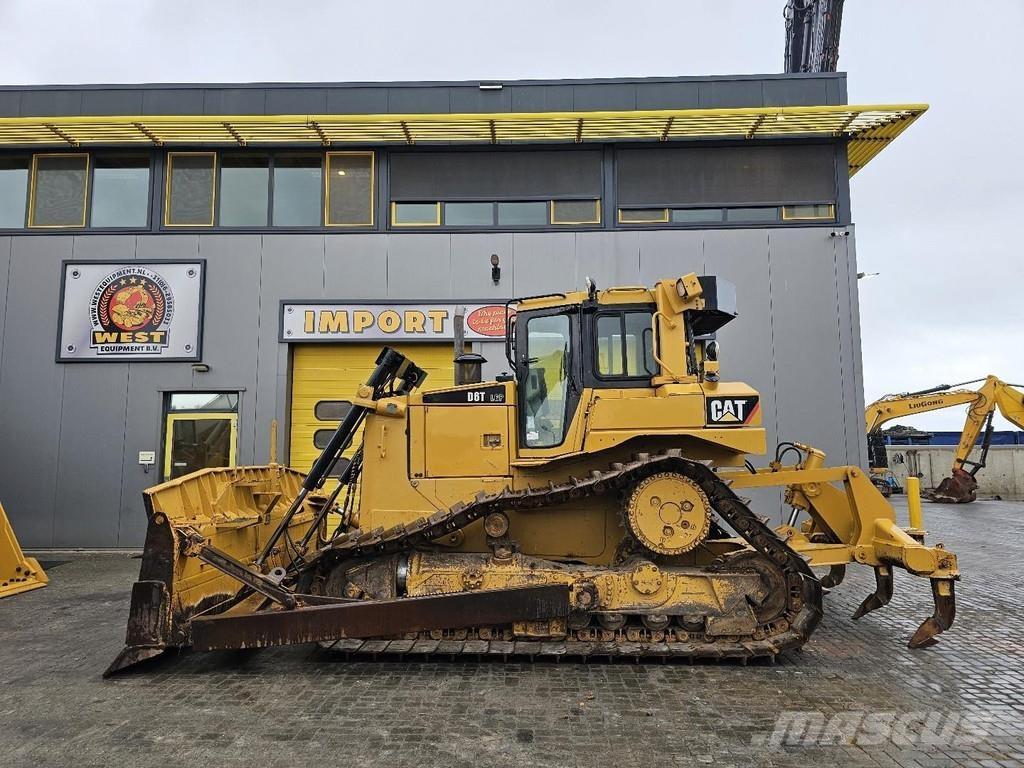 CAT D6T Buldooserid