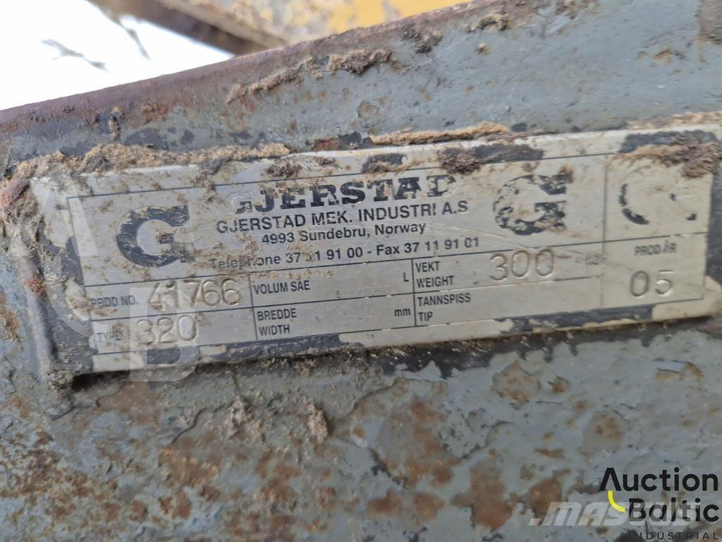 CAT 321 C LCR Roomikekskavaatorid