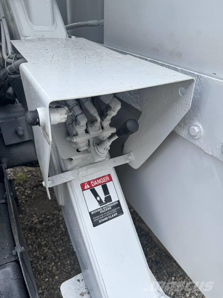 Altec LR V 56 Auto korvtõstukid