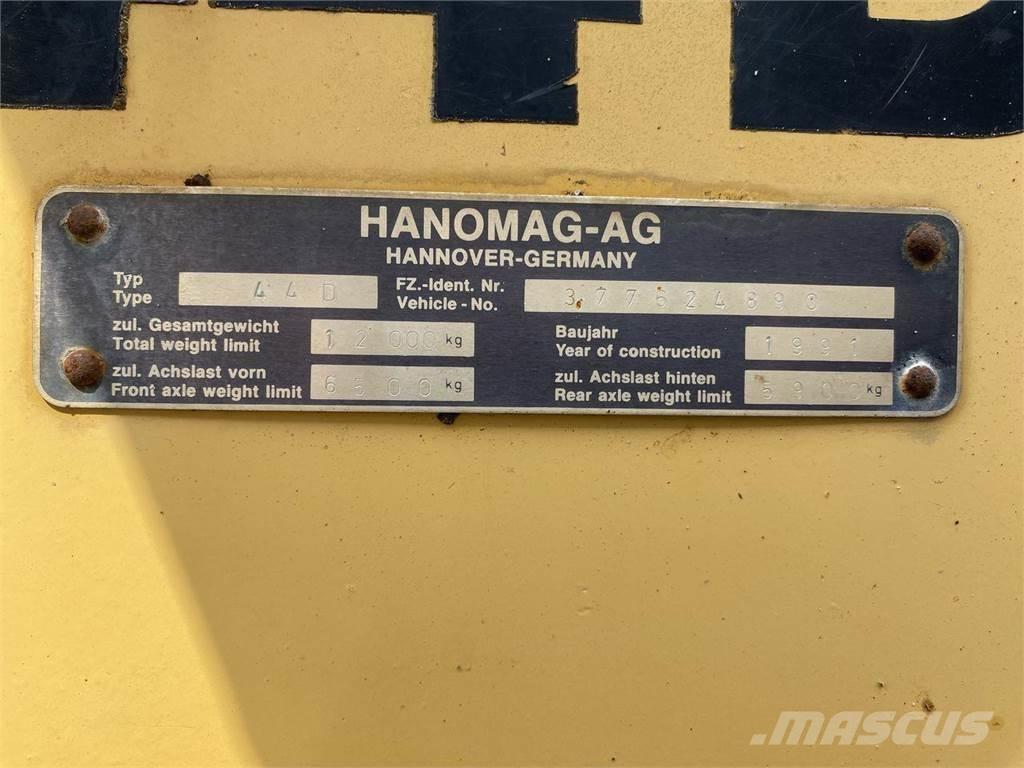 Hanomag 44D Rataslaadurid