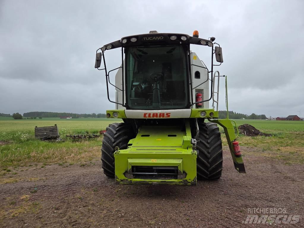 CLAAS Tucano 430 Teraviljakombainid