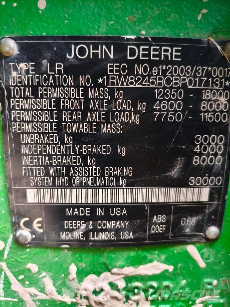 John Deere 8245 R Traktorid