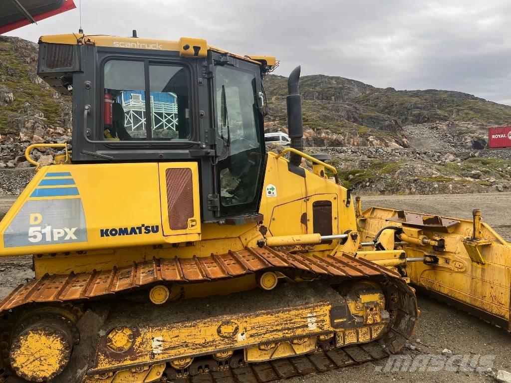 Komatsu D 51 PX-22 Buldooserid