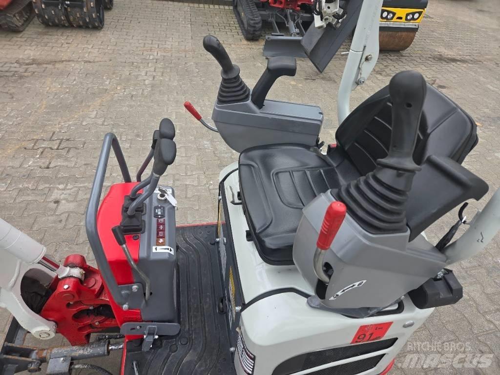 Takeuchi TB 210 R Miniekskavaatorid < 7 t