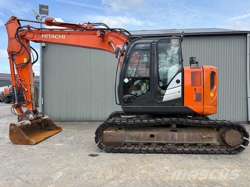 Hitachi ZX 135 US-5B Roomikekskavaatorid