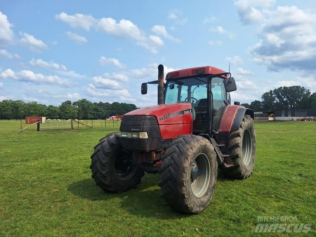 CASE MX135 Traktorid