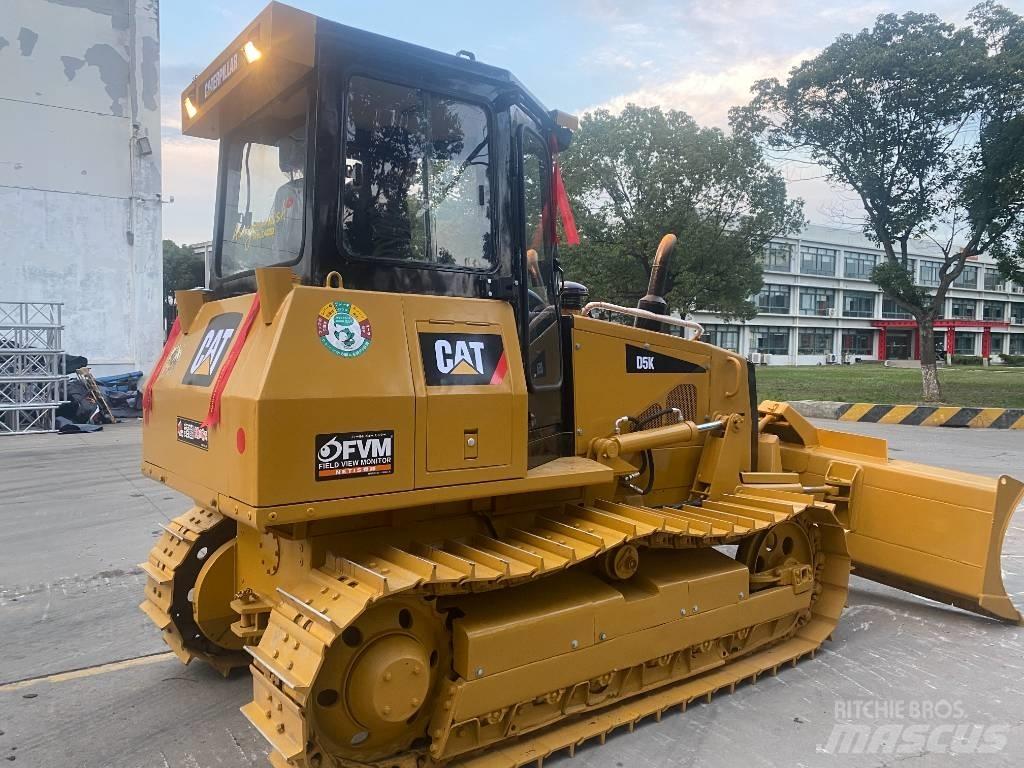 CAT D 5 K 2 LGP Buldooserid