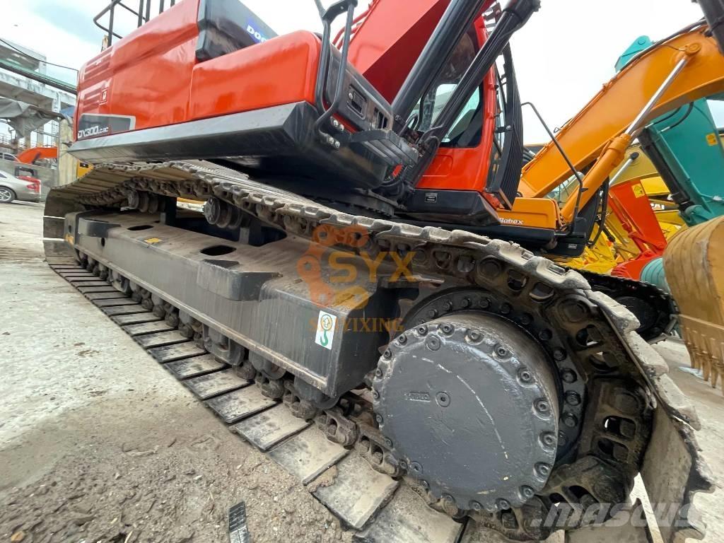 Doosan DX 300LC -9 Roomikekskavaatorid