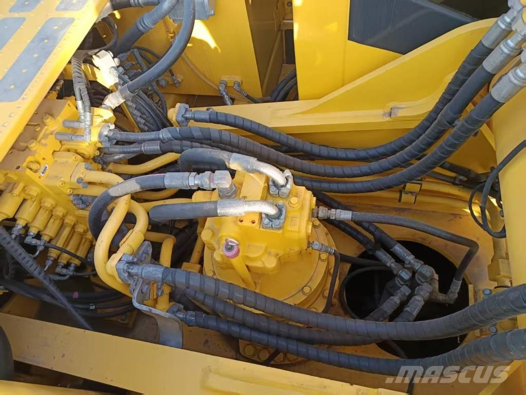 Komatsu PC360 Roomikekskavaatorid