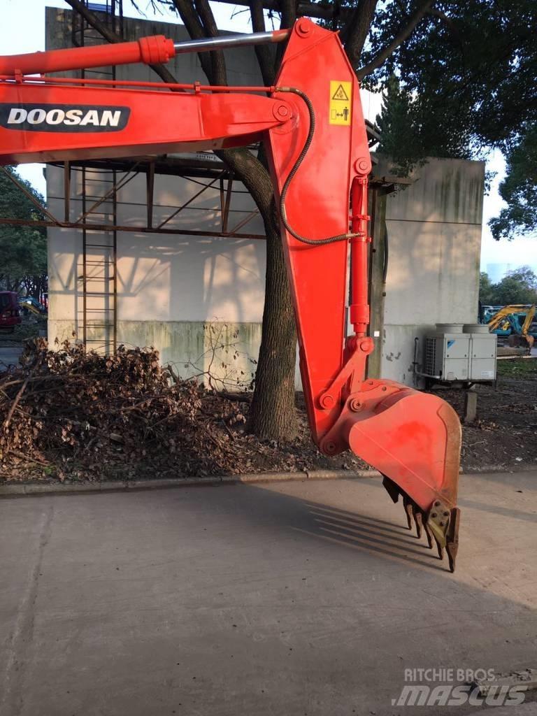 Doosan DH 150 W-7 Ratasekskavaatorid