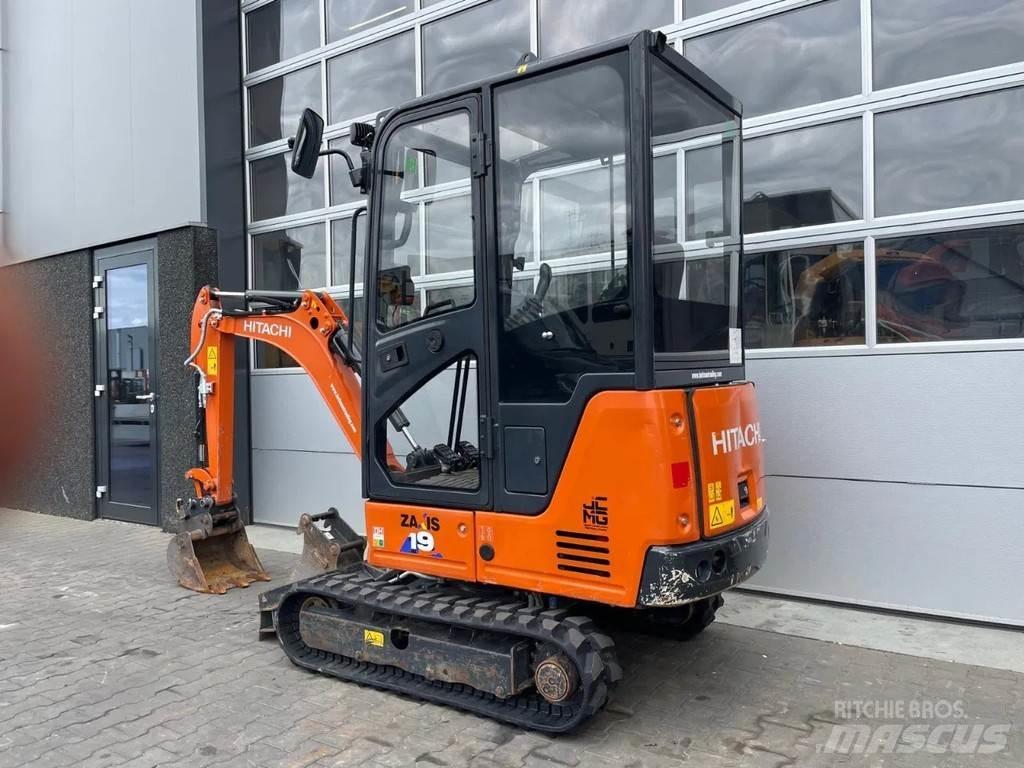Hitachi ZX19-6 CR Miniekskavaatorid < 7 t
