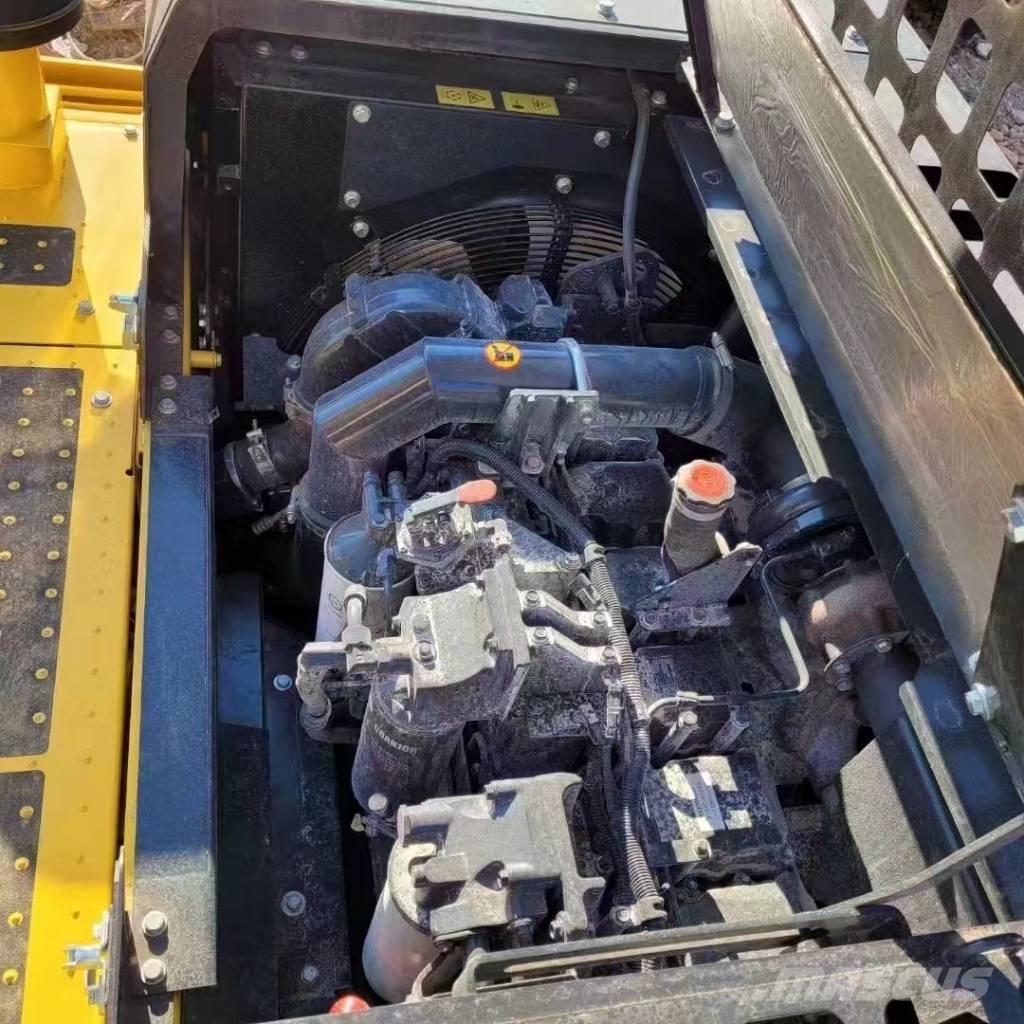 Komatsu PC 450 Roomikekskavaatorid