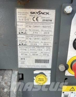 SkyJack SJ III 3219 Käärtõstukid