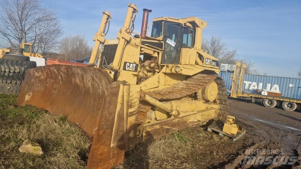 CAT D 8 L Buldooserid