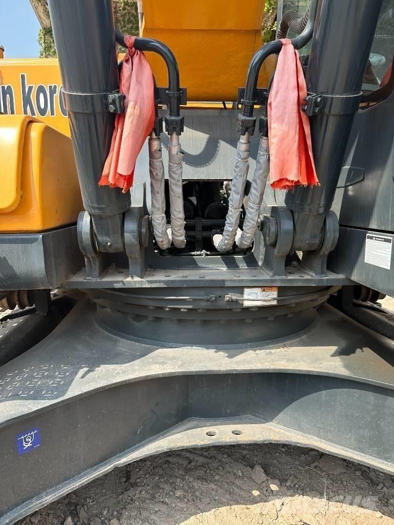 Hyundai 305LC-9S Roomikekskavaatorid