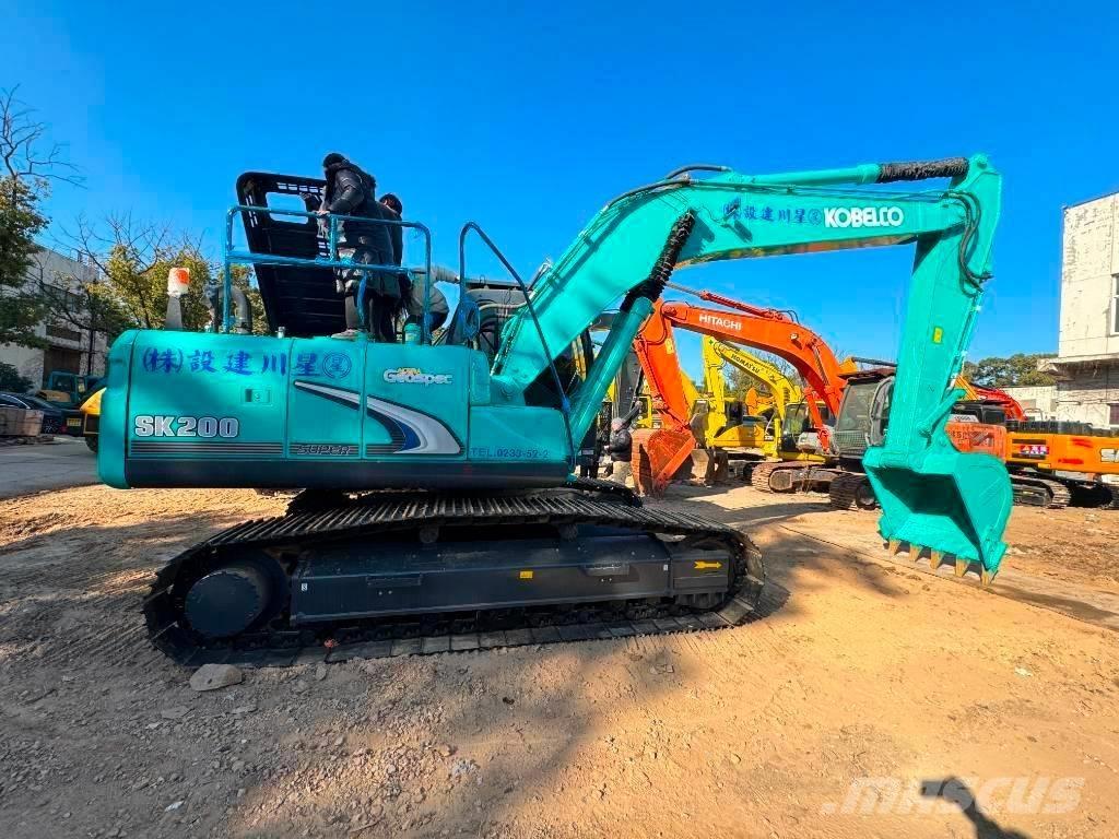 Kobelco SK 200-8 Roomikekskavaatorid