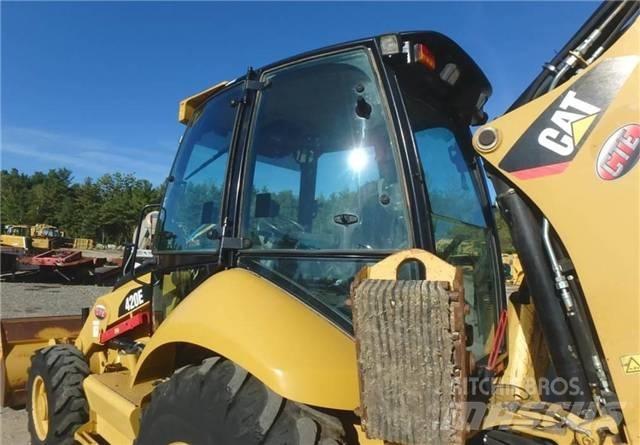 CAT 420 E Ekskavaatorlaadurid