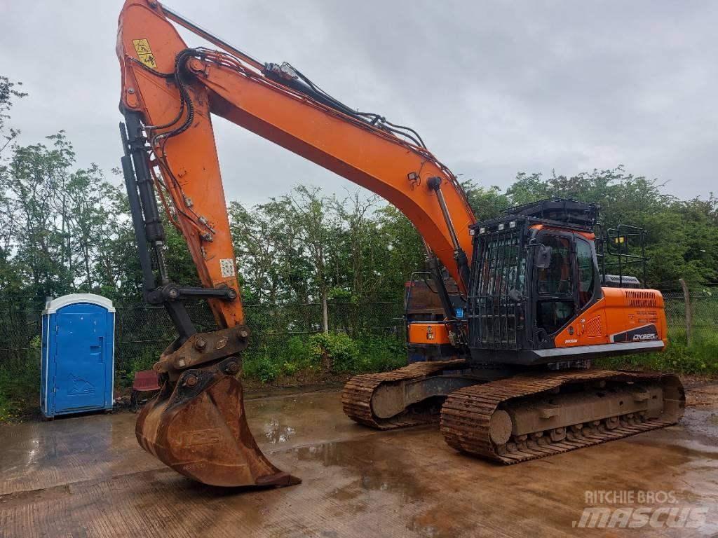 Doosan DX 225 LC-5 Roomikekskavaatorid