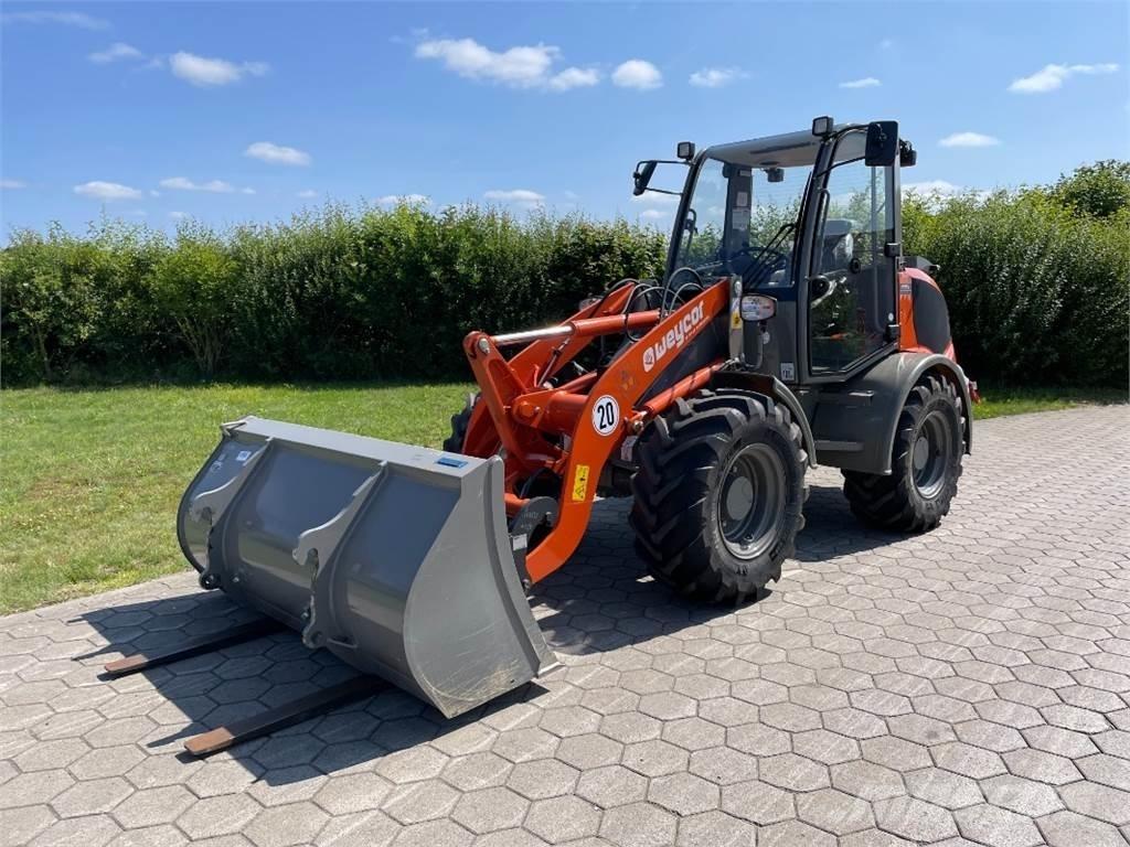 Atlas AR400 Rataslaadurid