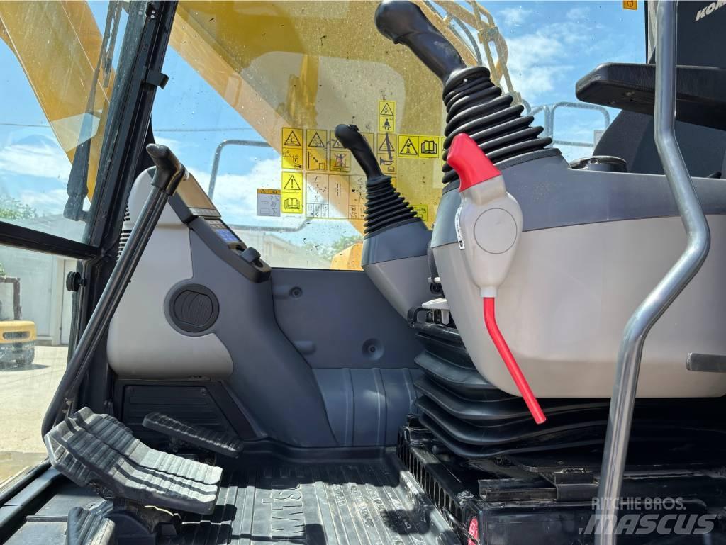 Komatsu PC360LC-11E0 Roomikekskavaatorid
