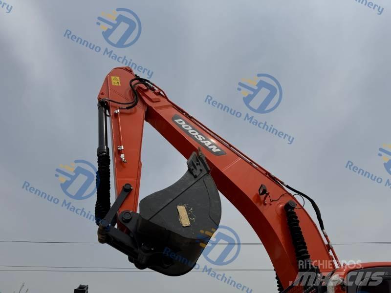 Doosan DX 225 LC-9C Roomikekskavaatorid
