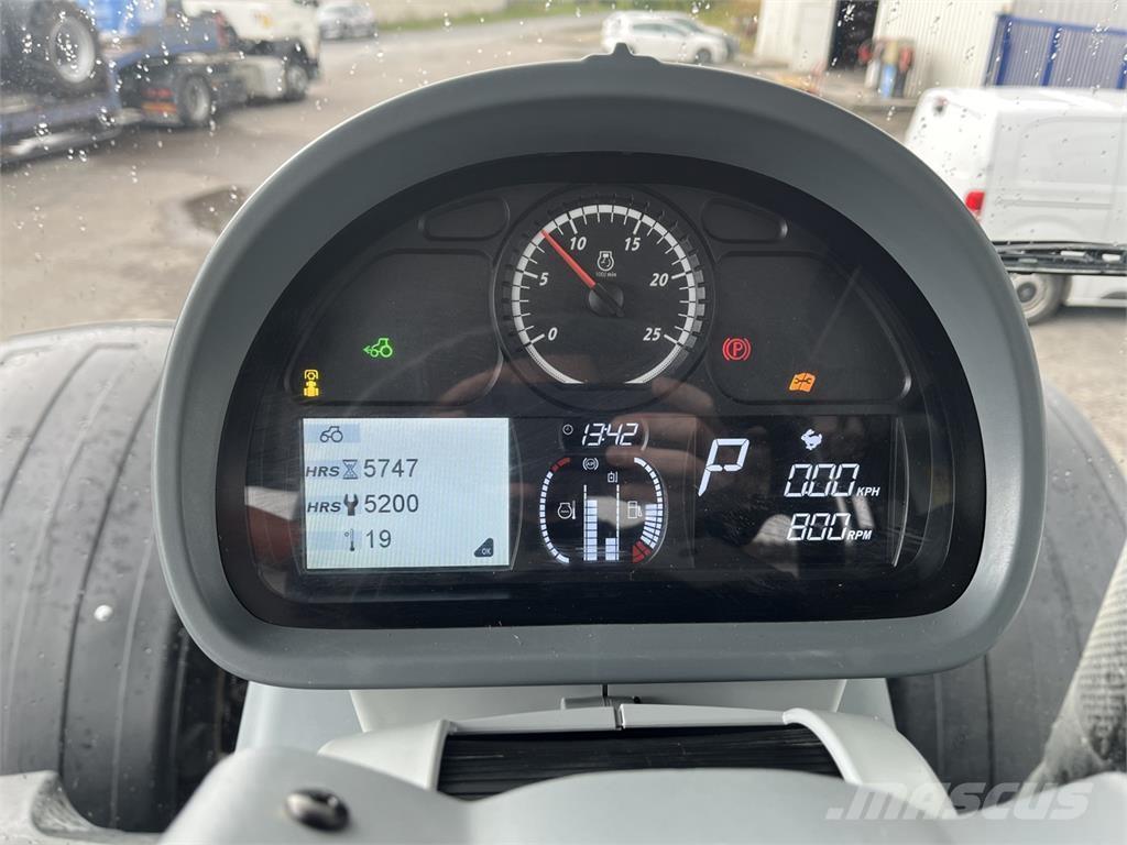 Valtra S374 Traktorid