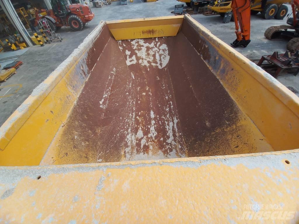 Volvo A40F (Abu Dhabi) Liigendraamiga pinnaseveokid