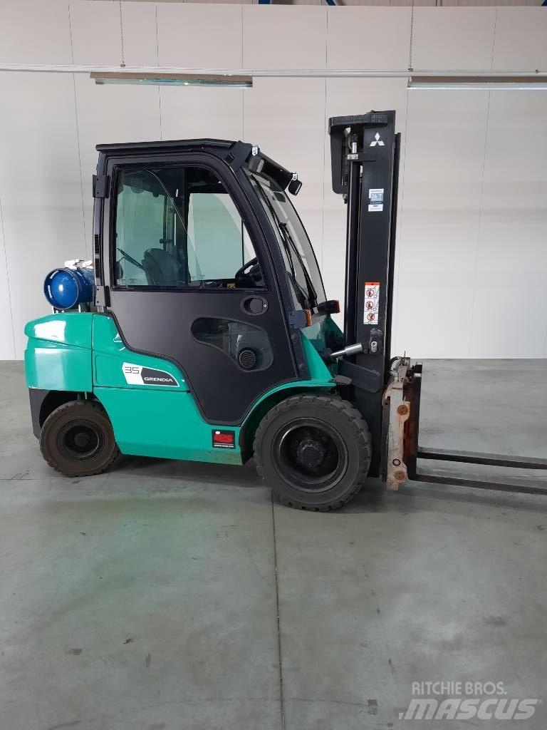 Mitsubishi FG35NT Gaasitõstukid