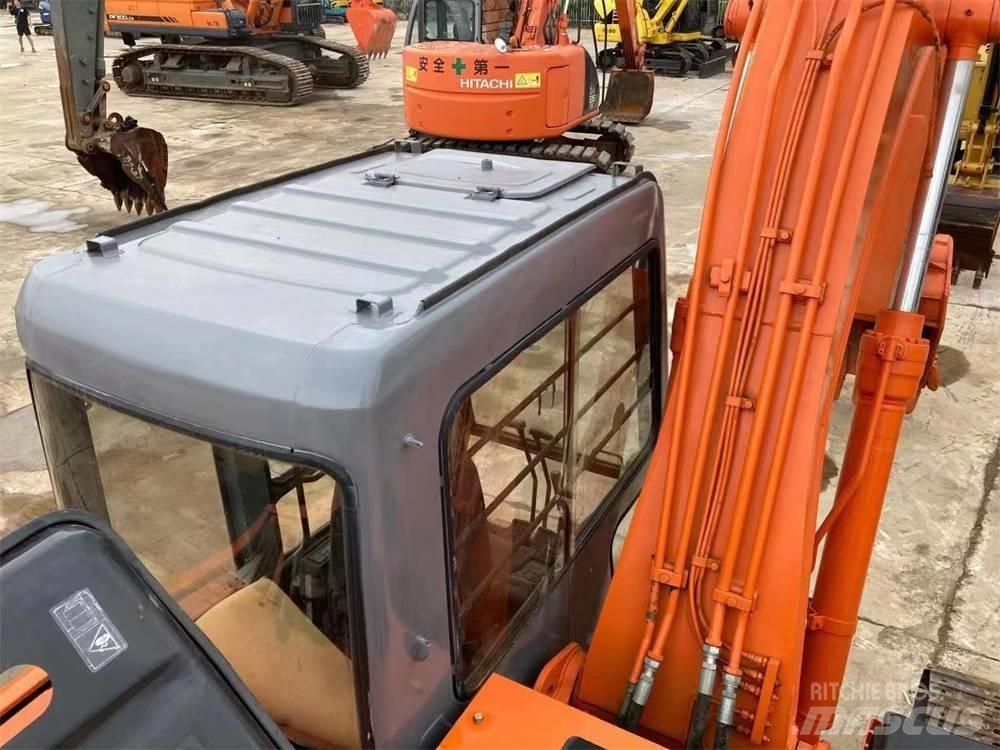 Hitachi EX 120 -3 Roomikekskavaatorid