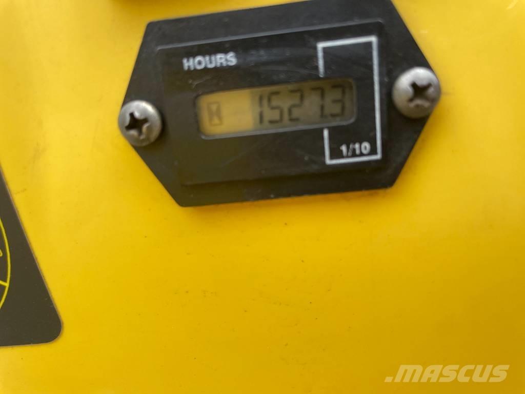 Wacker Neuson 803 Roomikekskavaatorid