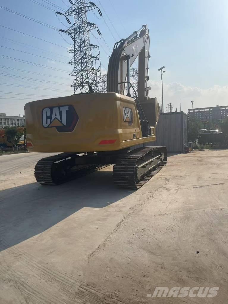 CAT 330 Roomikekskavaatorid