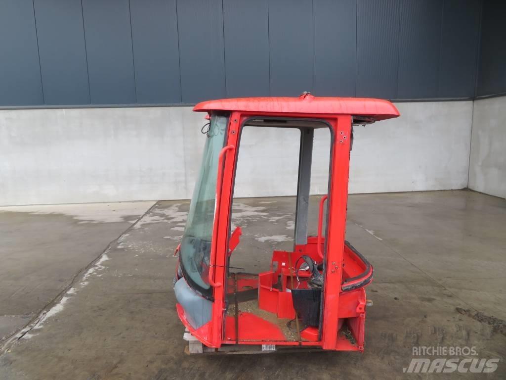 Volvo L 30 B / L 35 Kabiinid