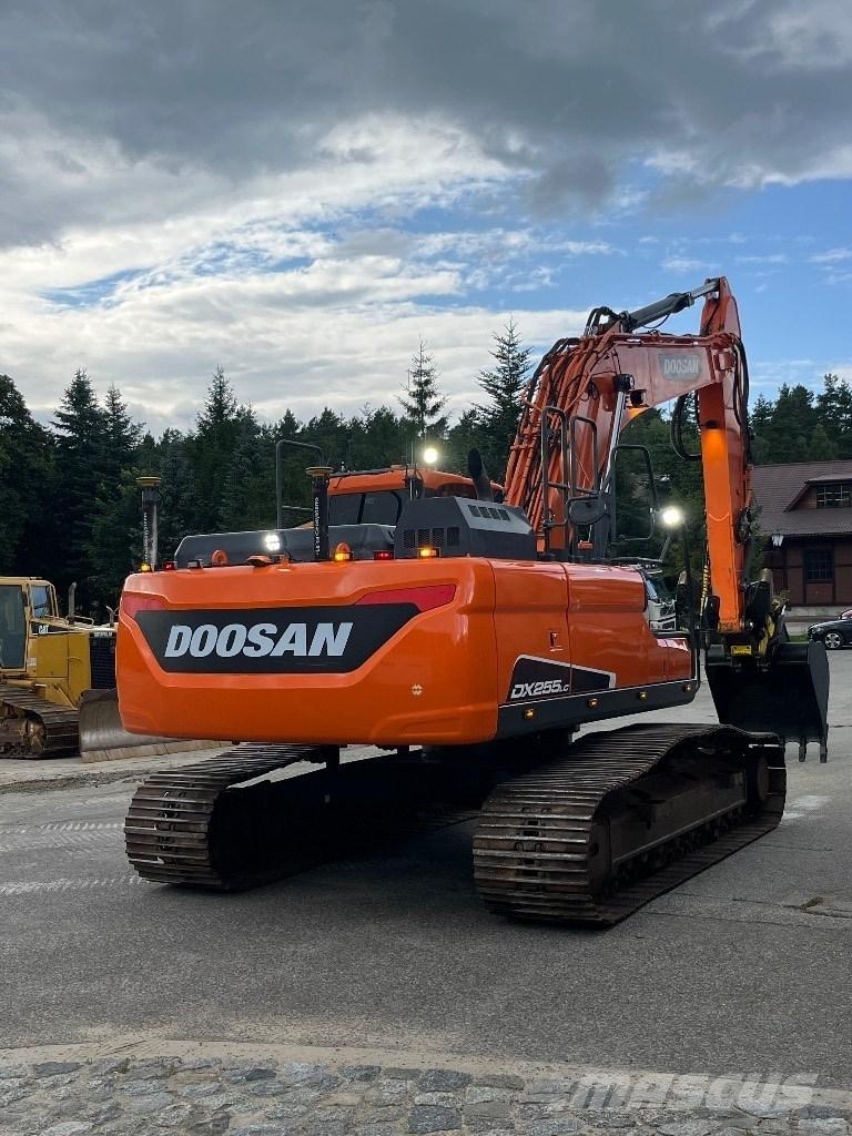 Doosan DX 255 LC-5 Roomikekskavaatorid