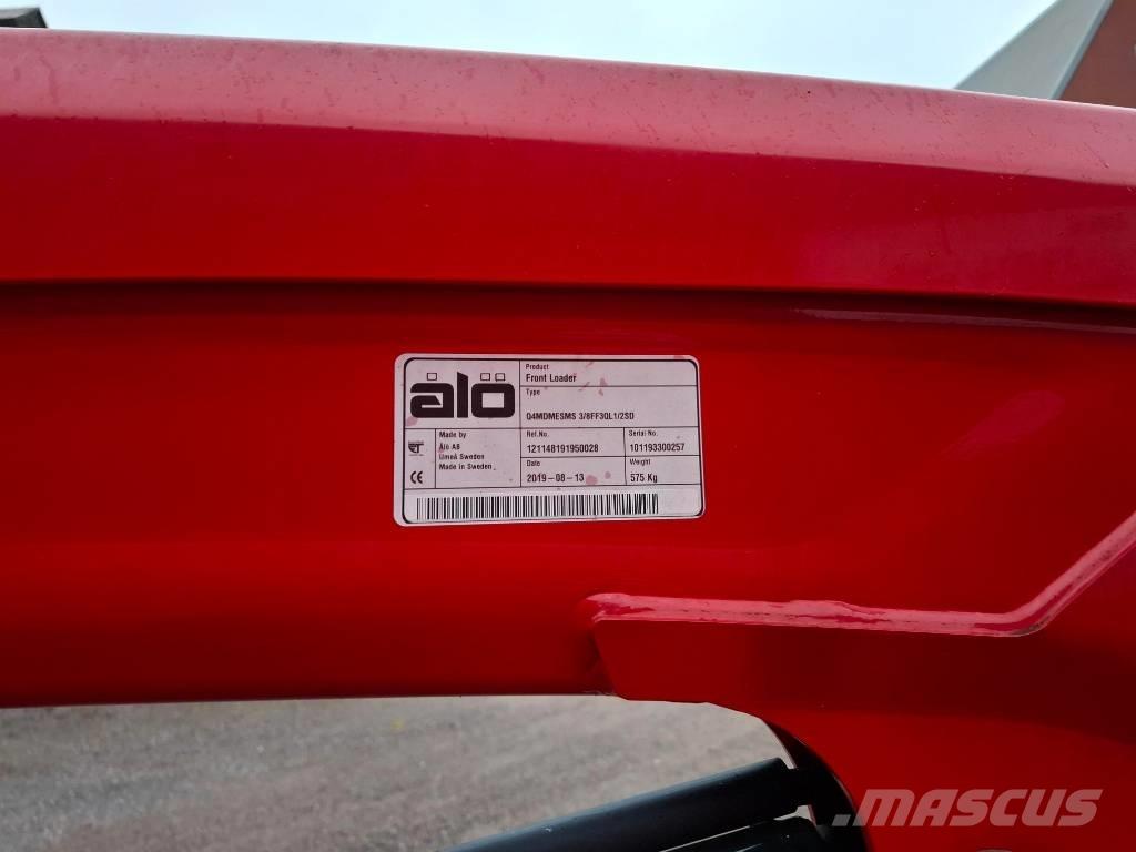 Massey Ferguson 5713 Traktorid