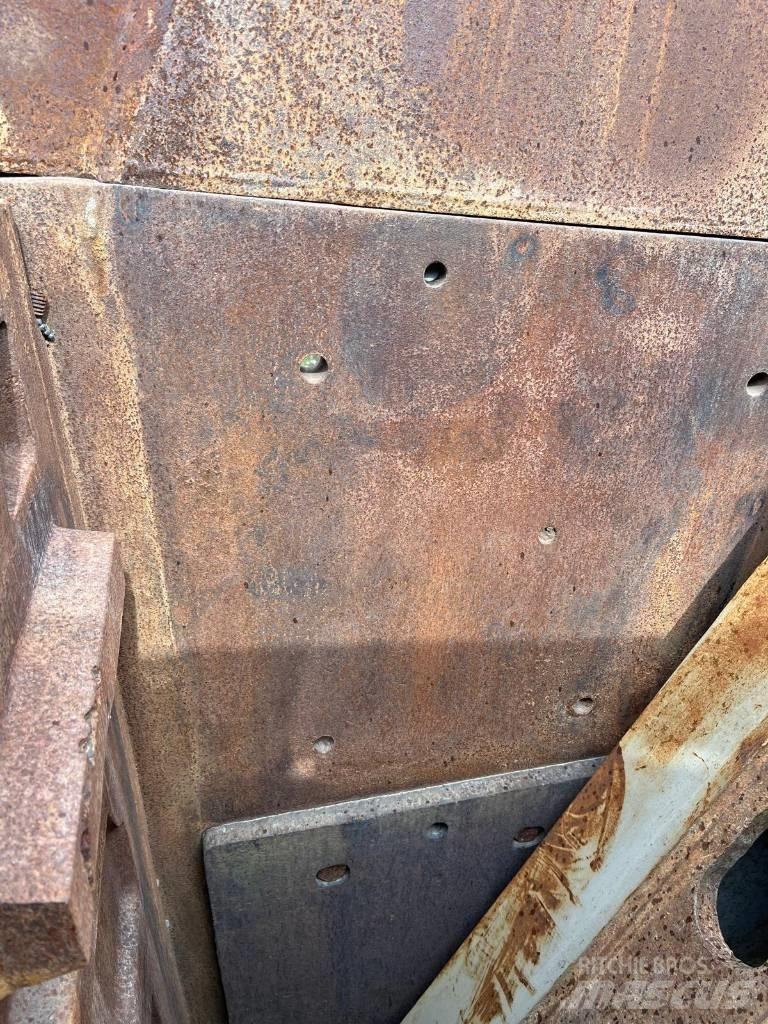 Sandvik QJ 340 Purustid