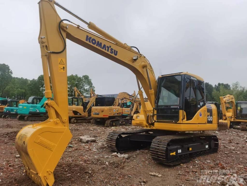 Komatsu PC 130 Väikeekskavaatorid 7t-12t