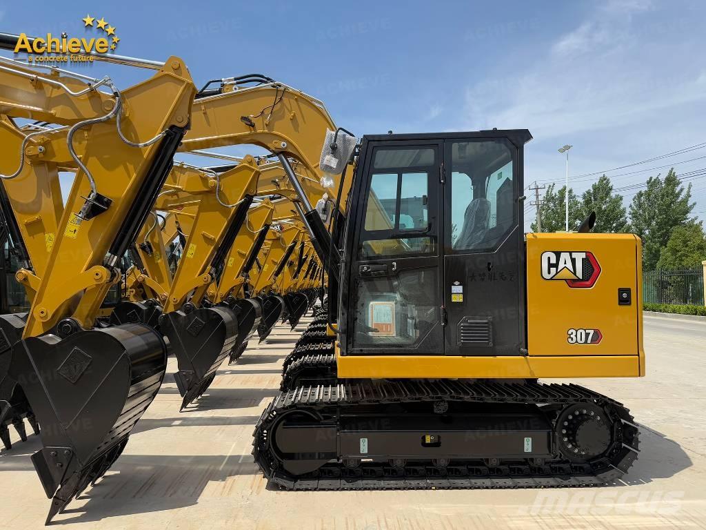 CAT 307 Roomikekskavaatorid