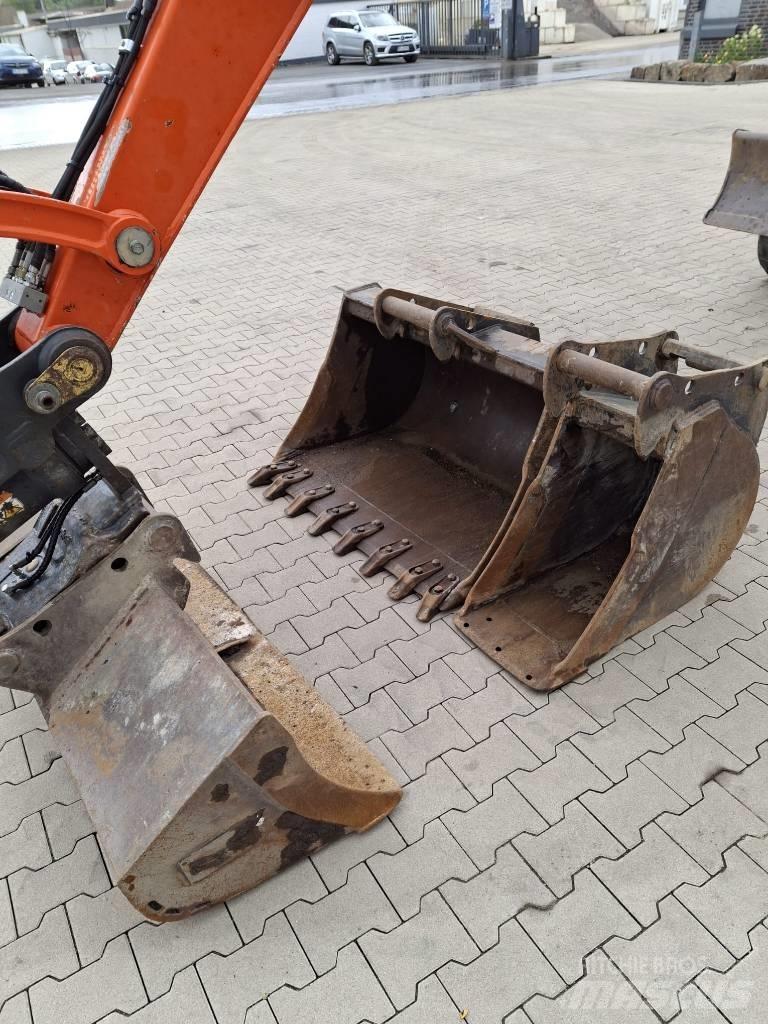 Kubota KX 080-4 Väikeekskavaatorid 7t-12t