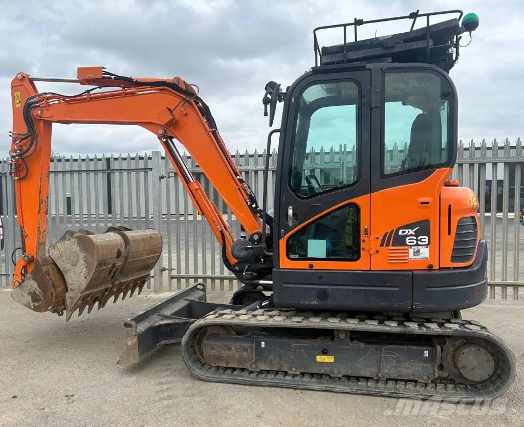 Doosan DX 63-3 Roomikekskavaatorid