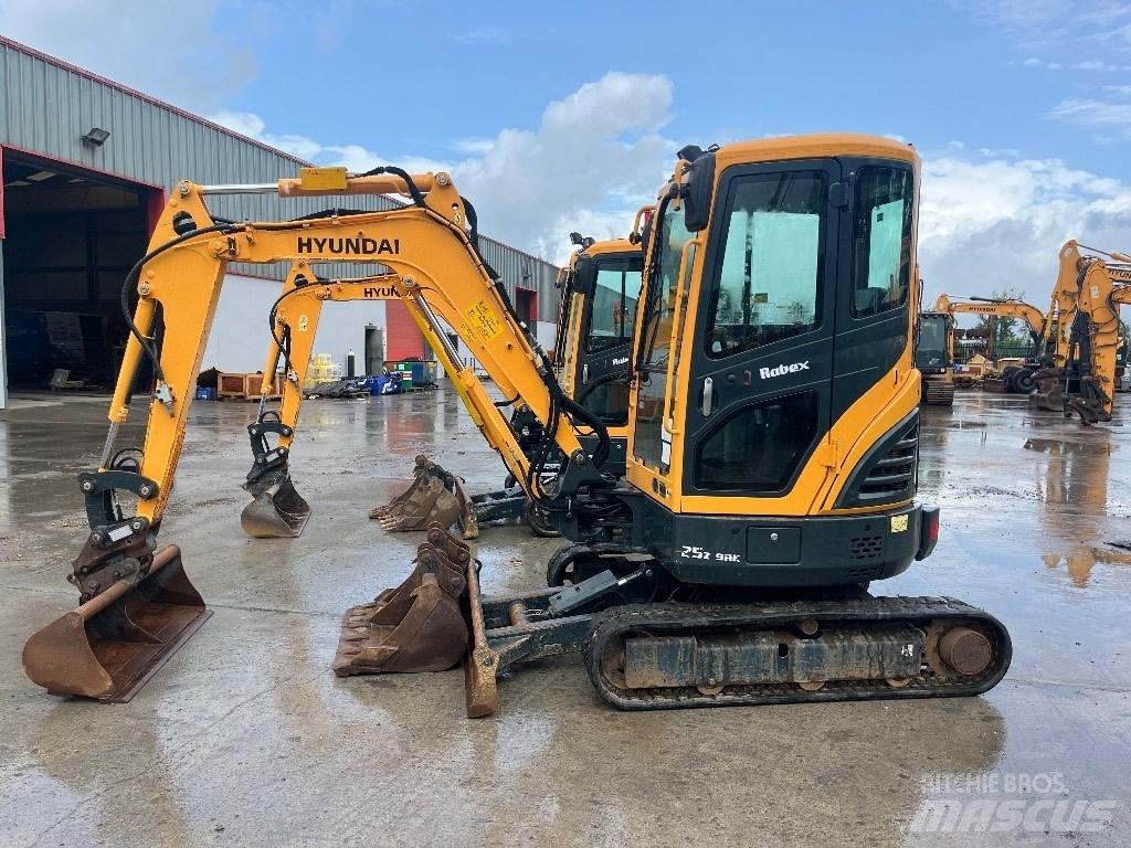 Hyundai R25Z-9 AK Miniekskavaatorid < 7 t
